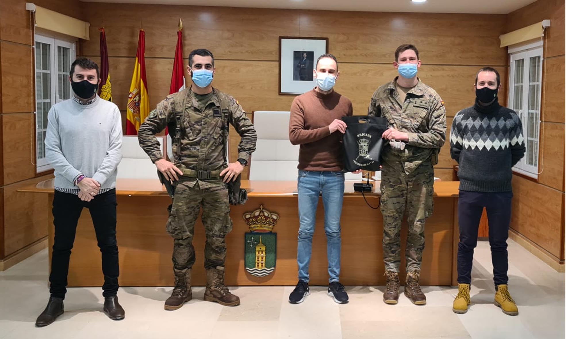 Acto de despedida de la Brigada XI Extremadura