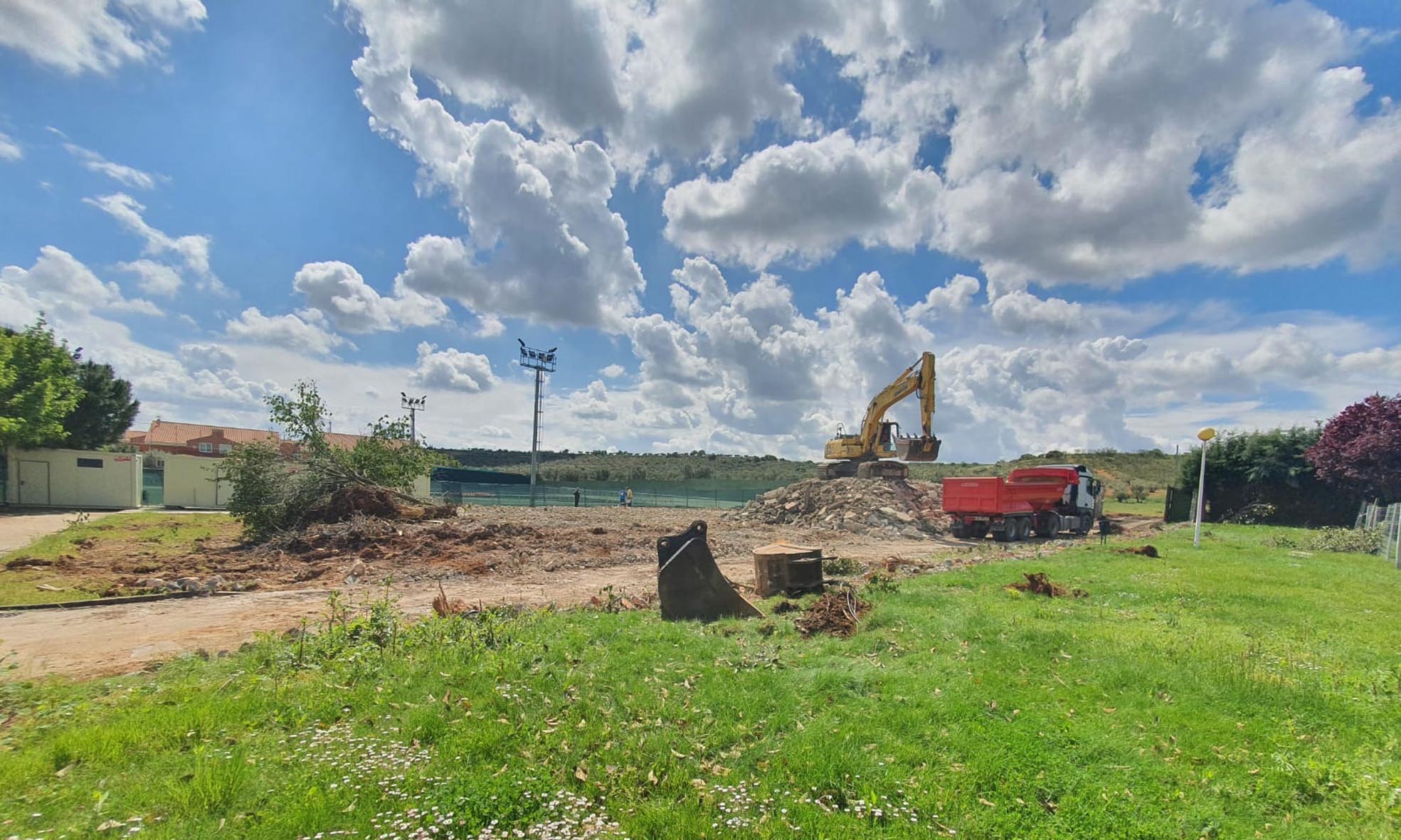 Inicio de obras del Centro Fitness